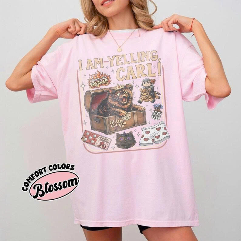 I Am Yelling Carl! Cat Graphic Oversized T-Shirt